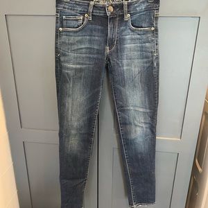 American Eagle size 6 regular stretch skinny jeans